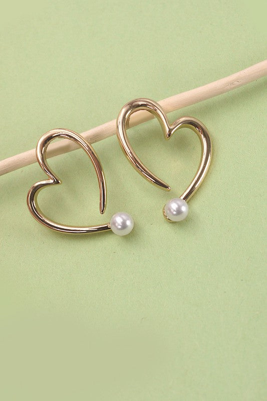 HEART W/PEARL STUD EARRINGS