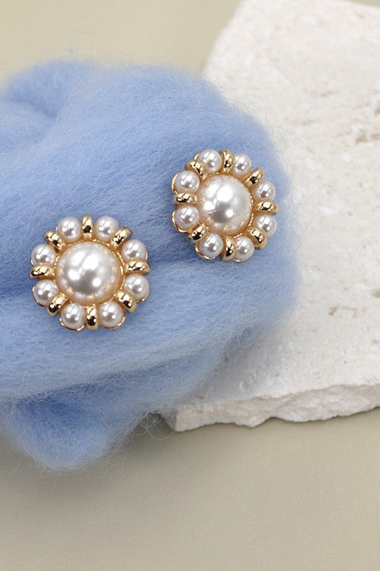 ROUND FLOWER PEARL STUD POST EARRINGS