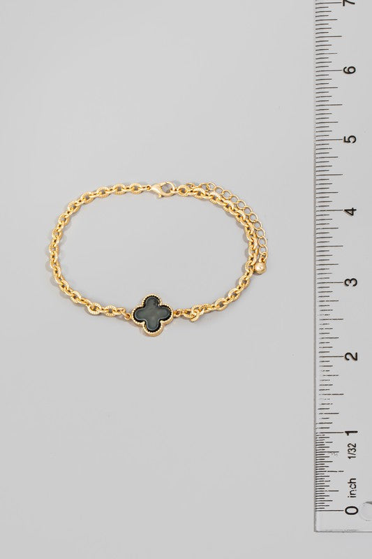 Textured Clover Charm Chain Bracelet