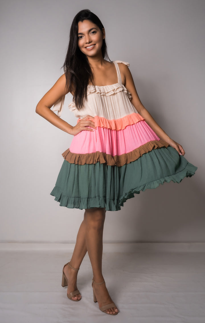 vestido corto Paradise con volantes